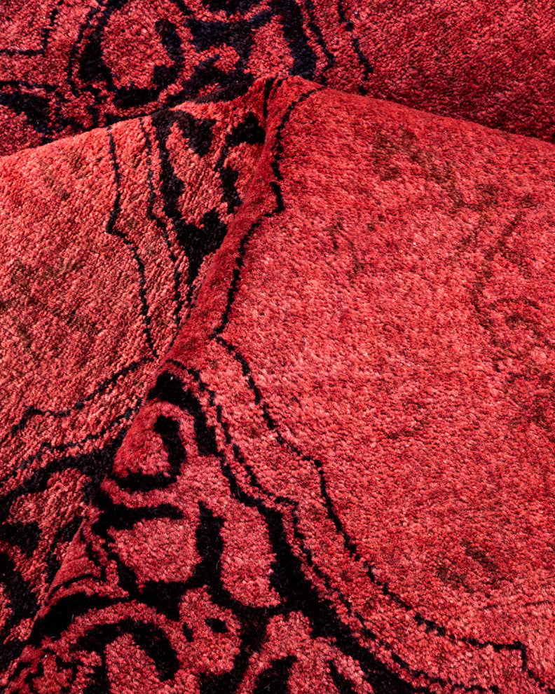 Fine Vibrance, One-of-a-Kind Hand-Knotted Area Rug Black, 6' 0 x 8' 9