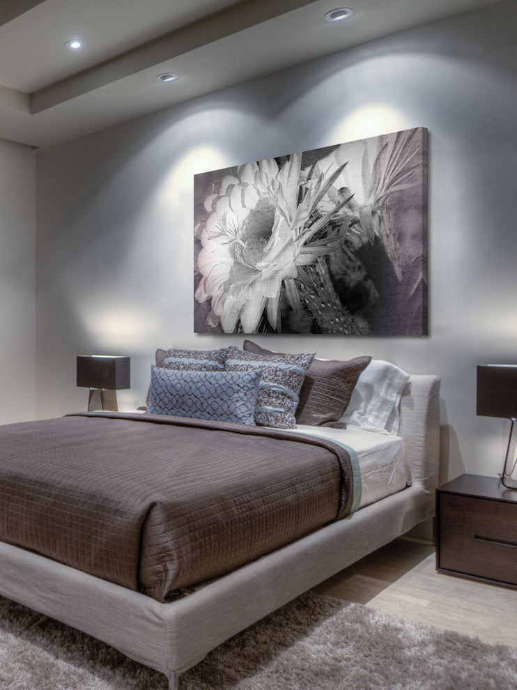 "Big Bertha Blooms" Painting Print on Canvas by Robertson