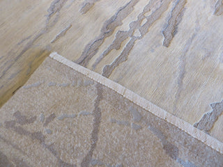 Hand Knotted Ivory Modern Wool & Silk Oriental Rug