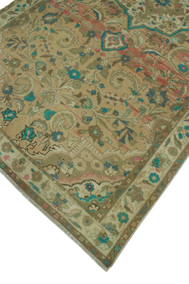 Semi-Antique Mitchel Rust/Ivory Rug, 4'8x9'5