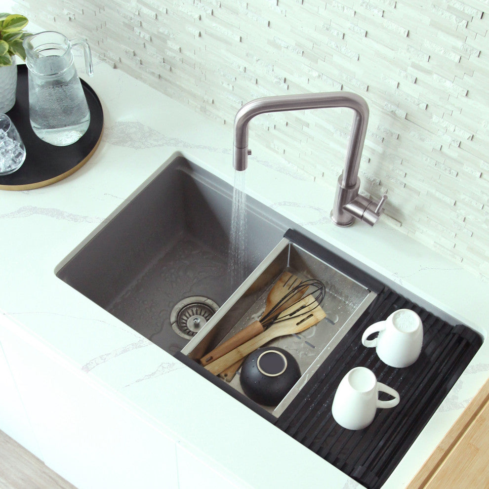 STYLISH Single Handle Pull-Down Dual Mode Kitchen Faucet Stainless Steel Brushed