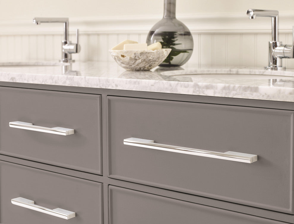 Separa 6-5/16 in (160 mm) Center-to-Center Polished Chrome Cabinet Pull
