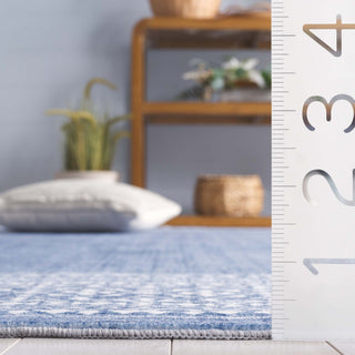 Safavieh Arizona Machine-Washable Collection ARZ303 Rug, Blue/Ivory, 6' Round