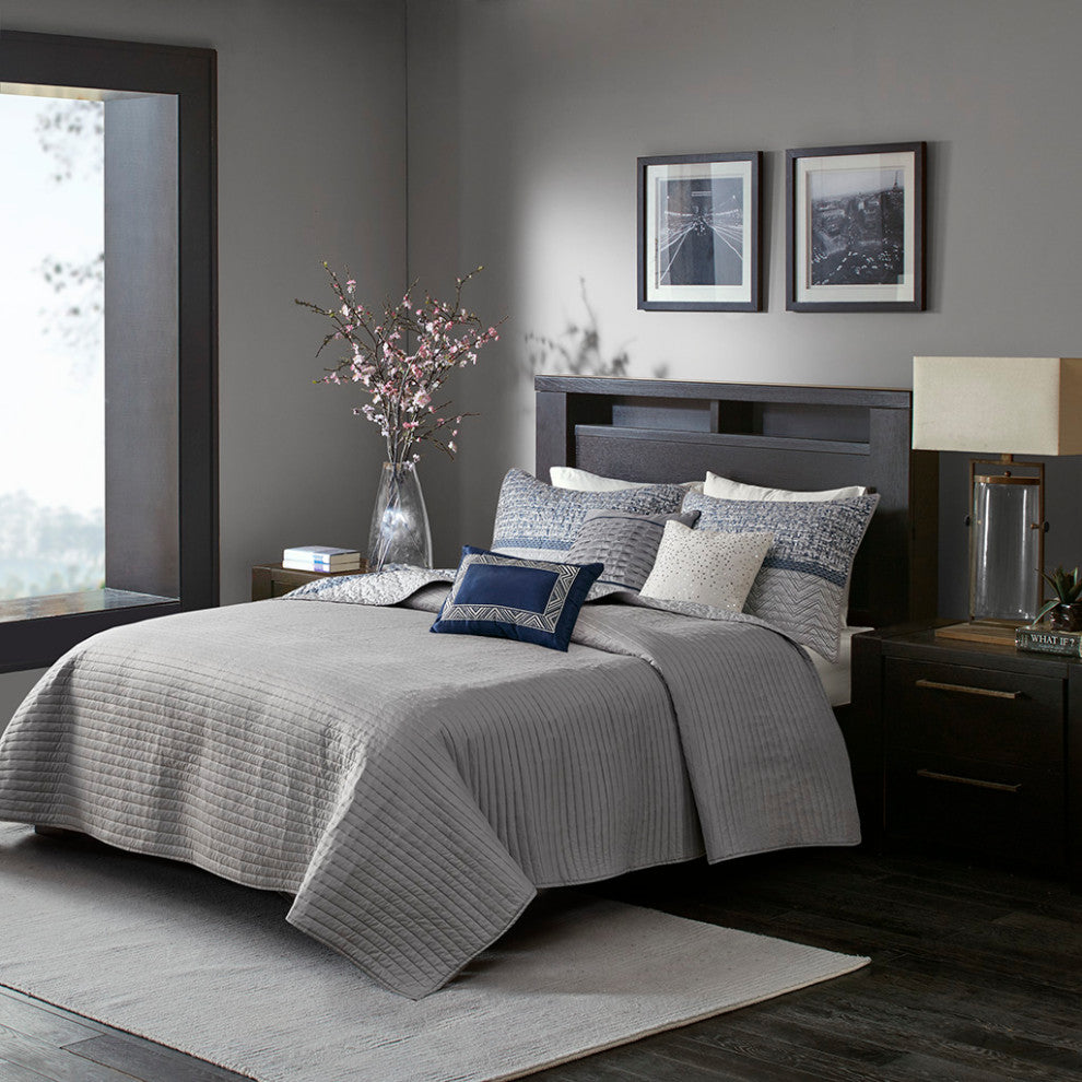Madison Park Rhapsody 6 Piece Reversible Jacquard Quilt Set With Throw Pillows