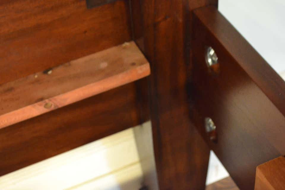 Queen Size Mahogany Pencil Post bed by Leighton Hall