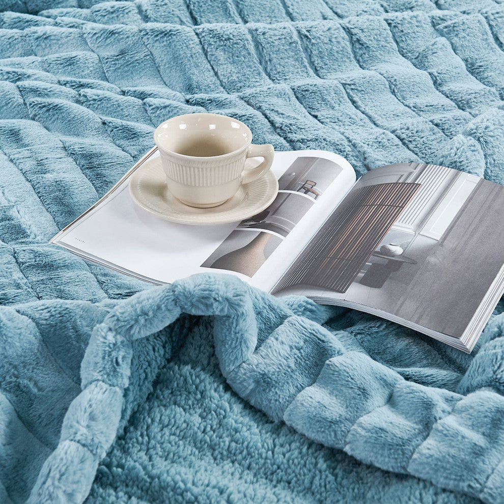 Super Mink Faux Fur Throw Blanket, Aroan, 118" X 95"