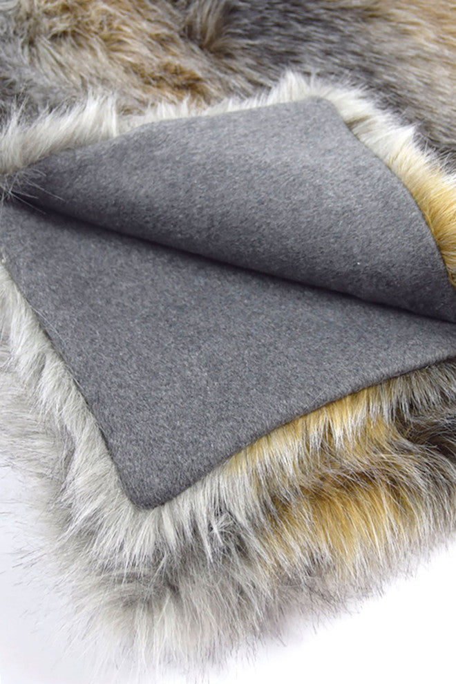 LUZIO Crystal Fox Vegan Faux Fur Rug 130x98.4