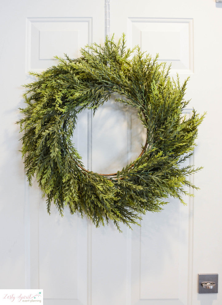 Artificial 25" Chinese Ceder Wreath In Green