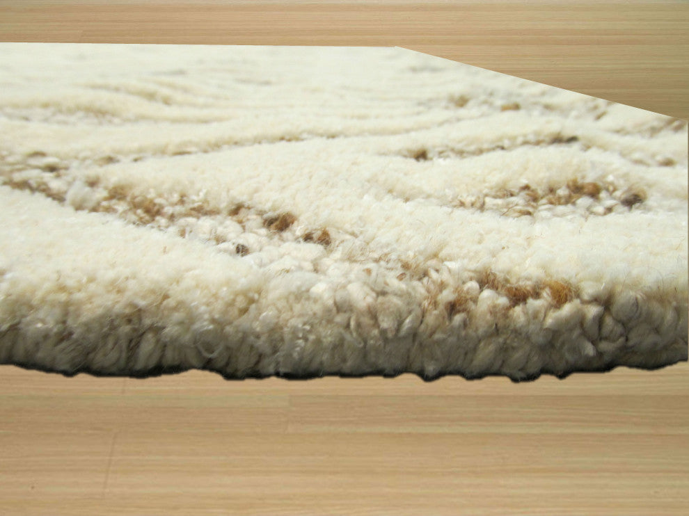 Hand-Tufted Wool and Viscose Ibory Transitional Trellis Montego Rug, 8'9x11'9
