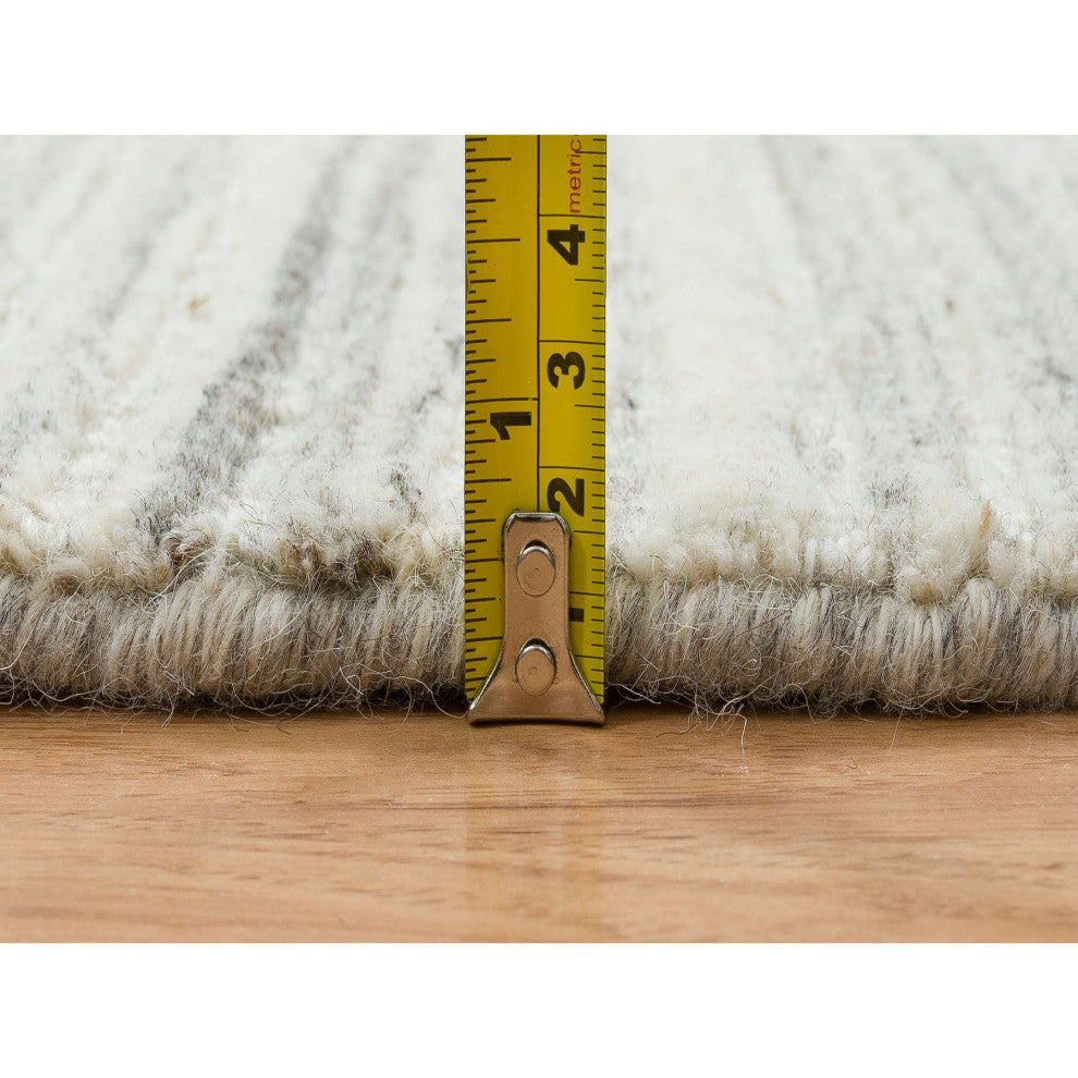 Ivory, Hand Loomed, Undyed Natural Wool Modern Design Round Rug, 6'1"x6'1"