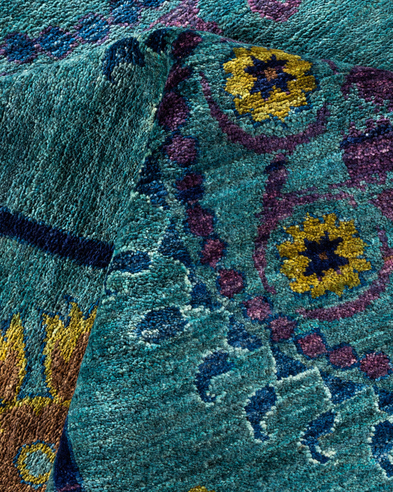 Suzani, One-of-a-Kind Handmade Area Rug Green, 16' 8" x 9' 2"