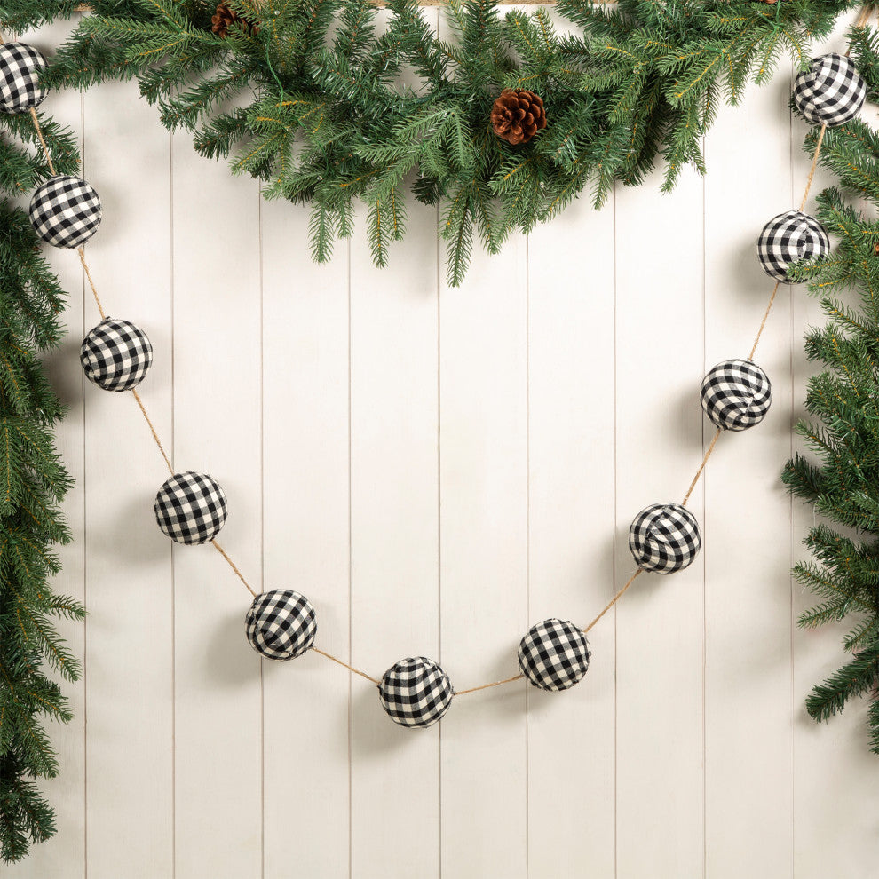 2pk 6'L Black and White Plaid Fabric Garland