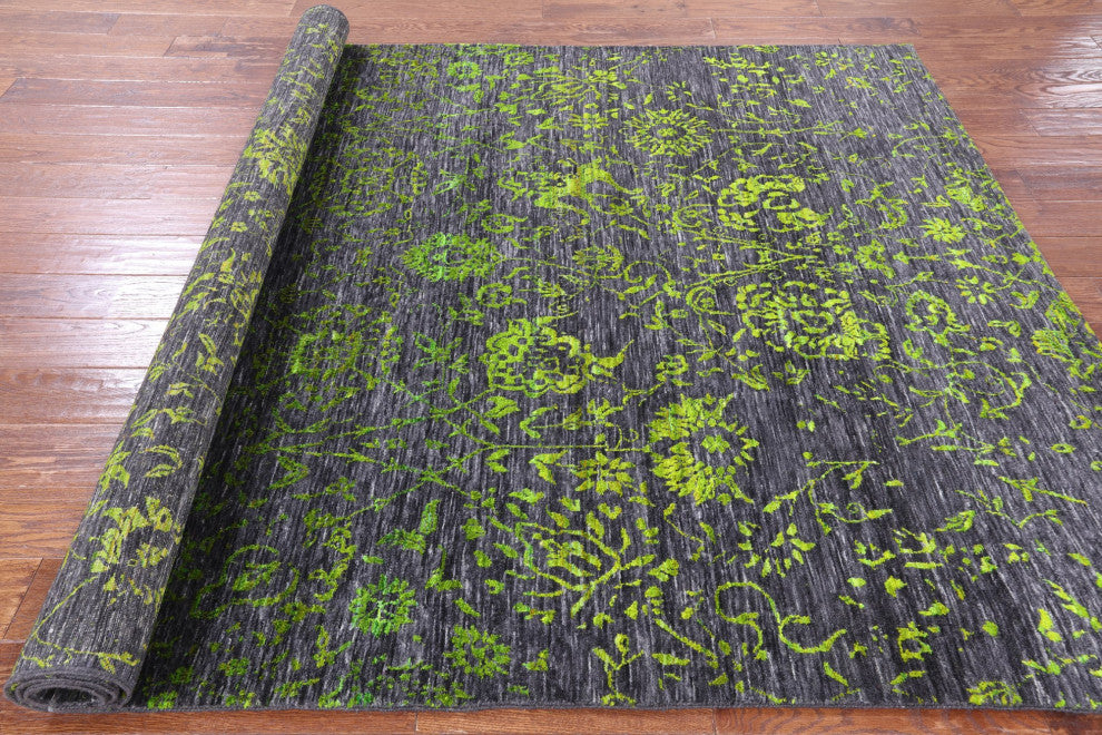 Persian Wool and Silk Hand Knotted Rug 6' 0" X 8' 7" Q8565