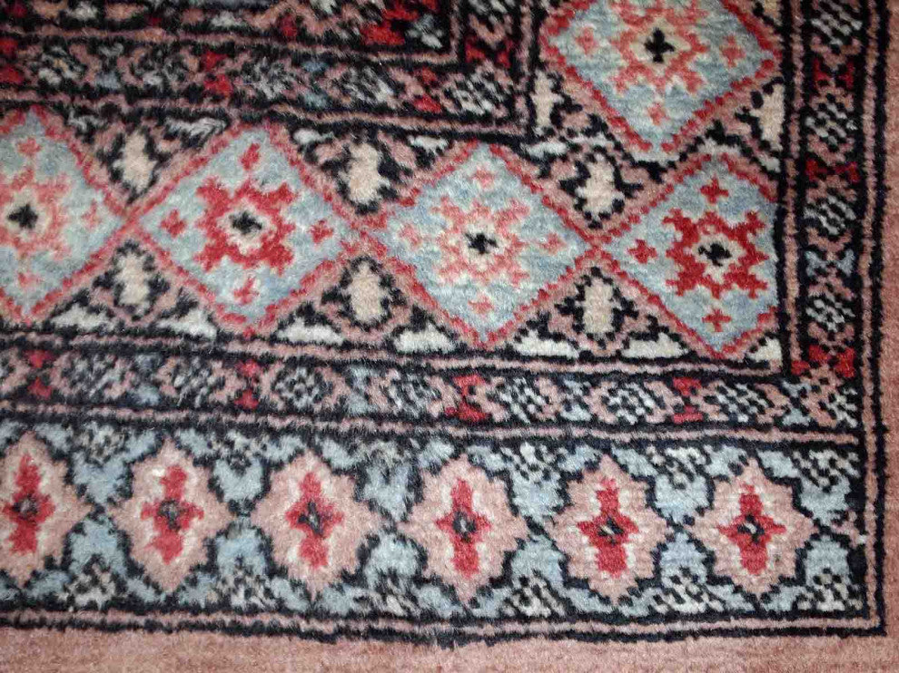 Handmade vintage Uzbek Bukhara rug 2.6' x 3.8' (81cm x 118cm) 1960s