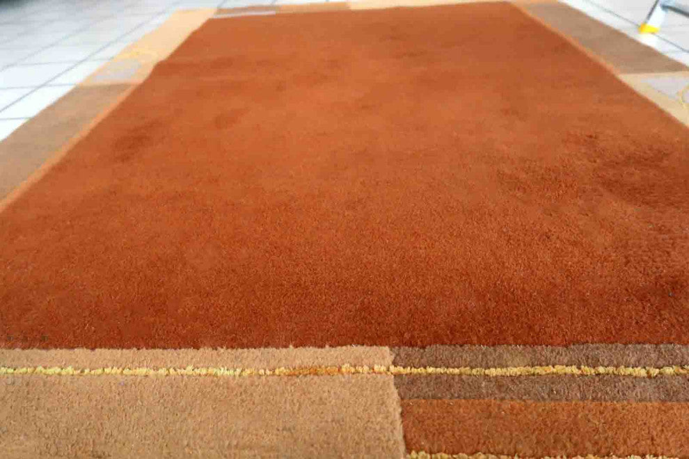 Handmade Vintage Tibetan Khaden Rug 4'x5.3', 122cmx163cm 1970s