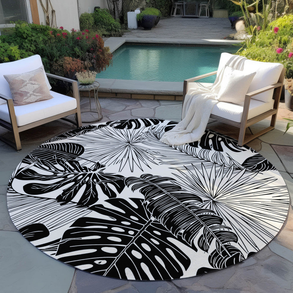 Indoor/Outdoor Tropics TC16 Eclipse Machine Washable 8' x 8' Round Rug