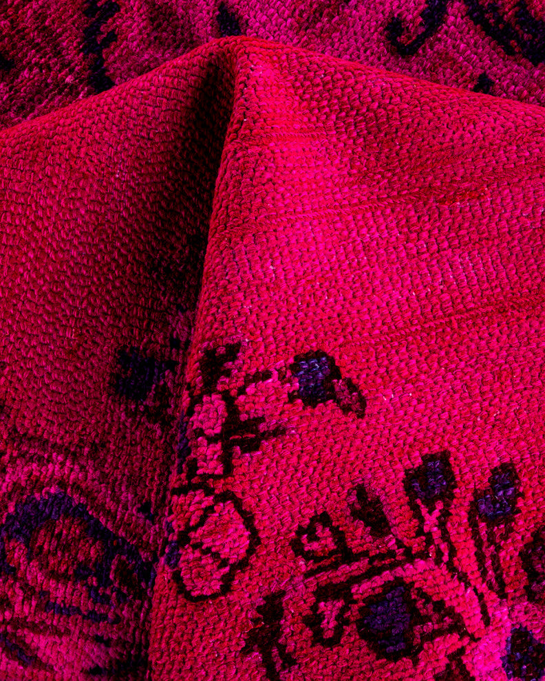 Fine Vibrance, One-of-a-Kind Handmade Area Rug Pink, 7' 1" x 8' 5"