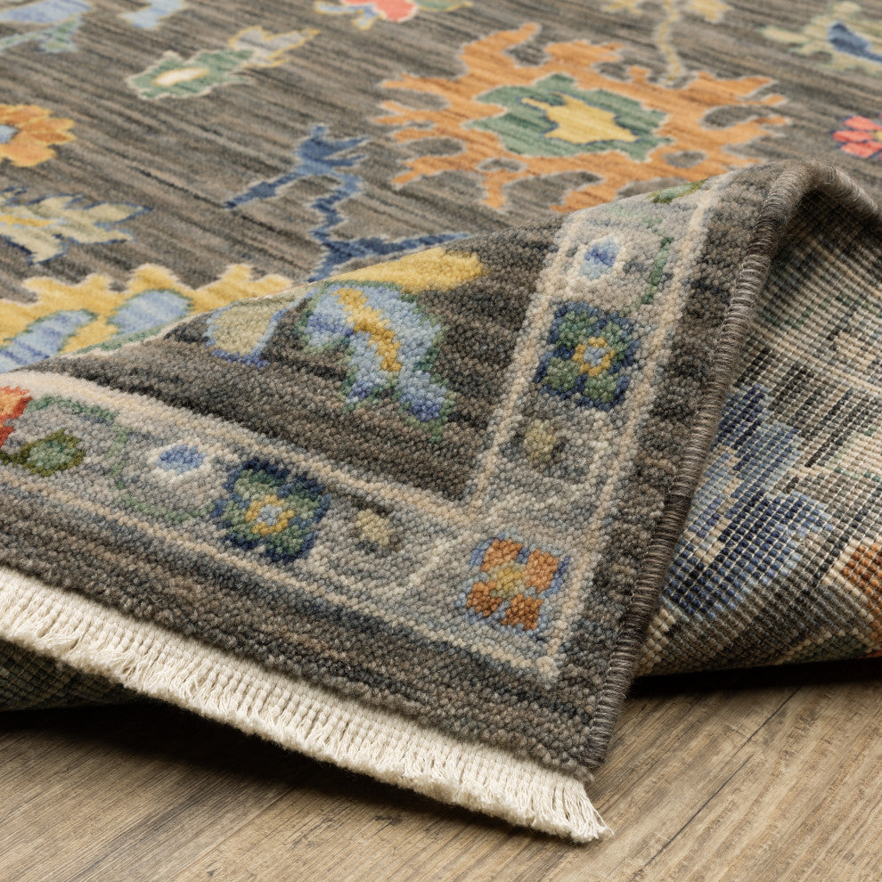 Leoness Vintage Traditional Gray/ Multi Area Rug, 7'10" x 10'10"