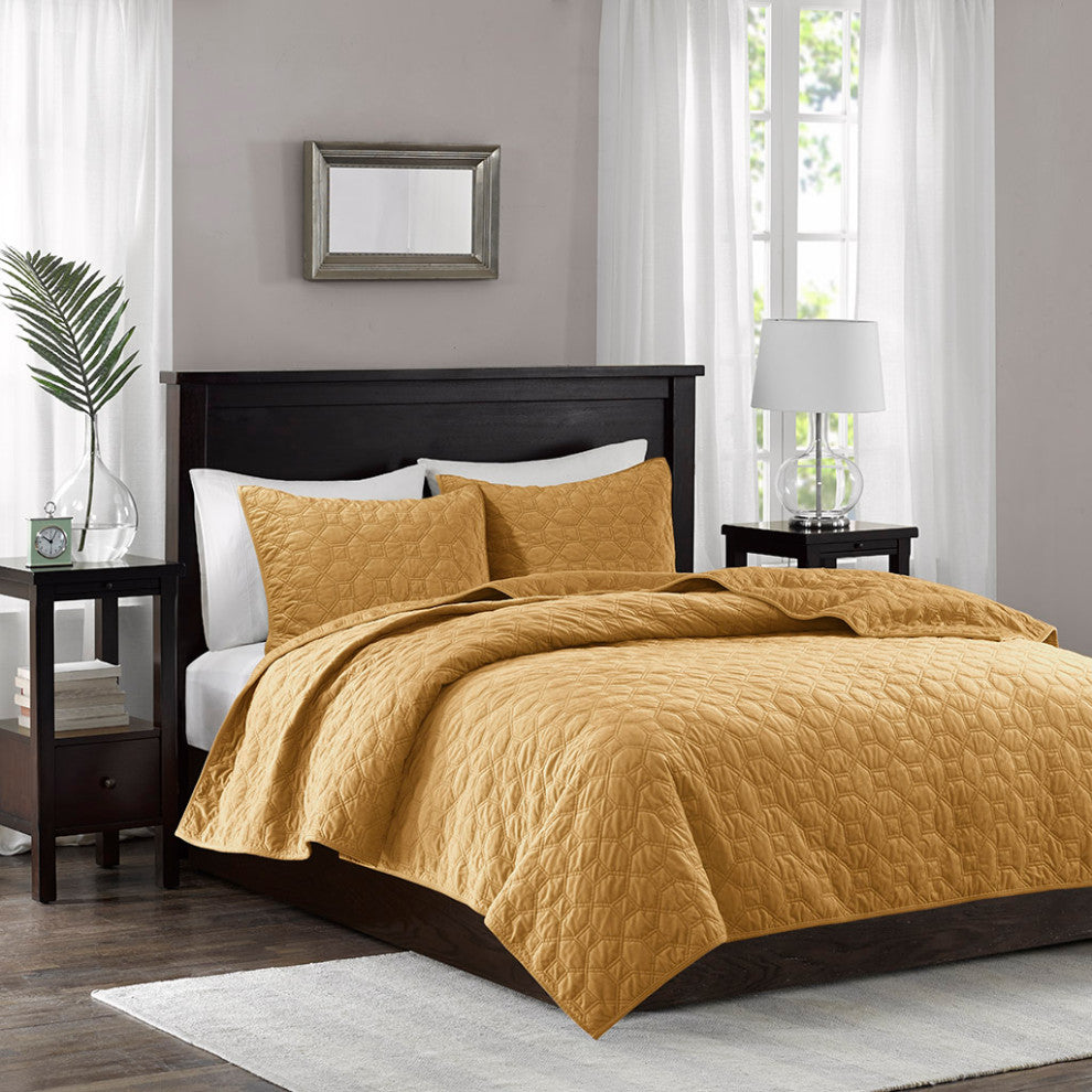 Madison Park Harper 3 Piece Velvet Quilt Set With Coordinating Shams