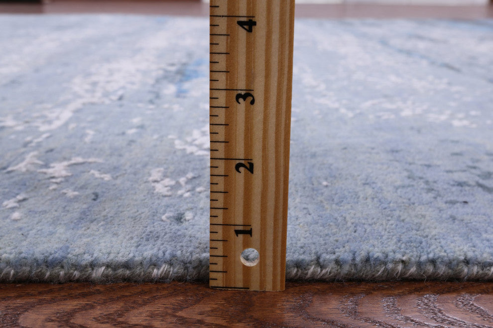 Modern Hand Knotted Wool and Silk Rug 6' 2" X 9' 2" Q7141