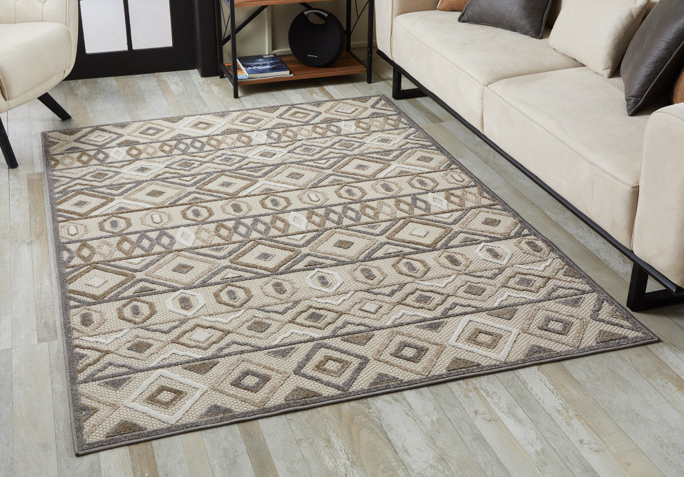 Calla Aztec Indoor/Outdoor Rug, Grey, 5'3 X 7'