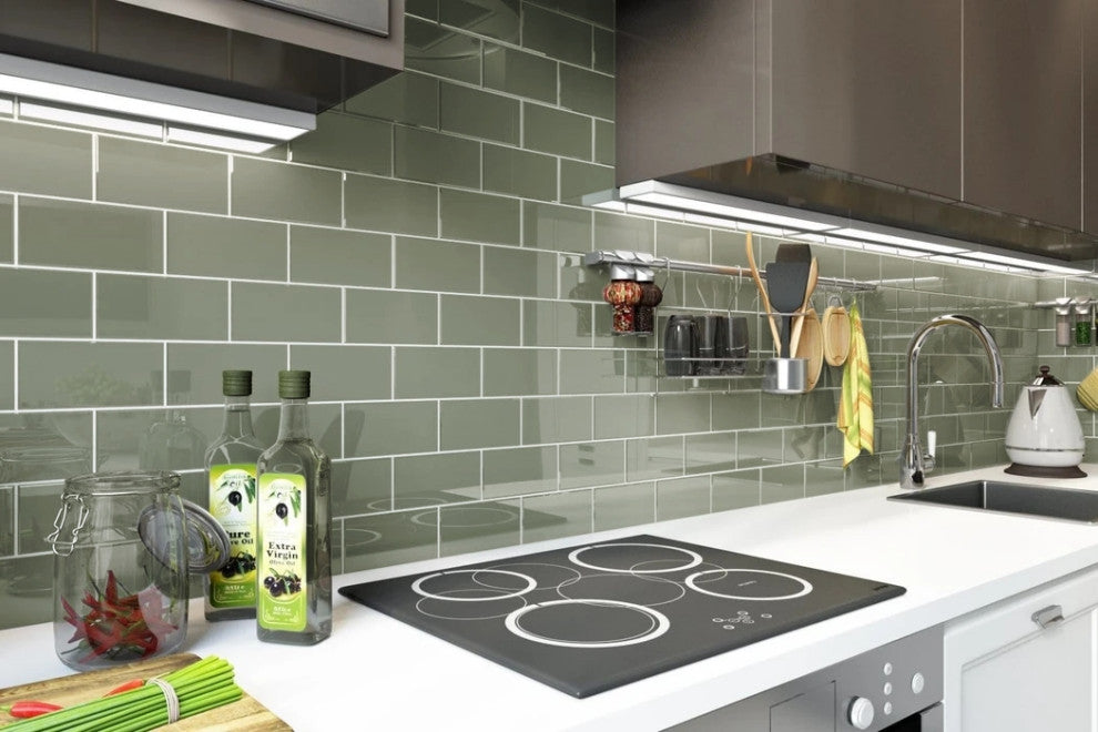 Metro 3"x6" Glass Subway Tile,Glossy Jade Green, Sample