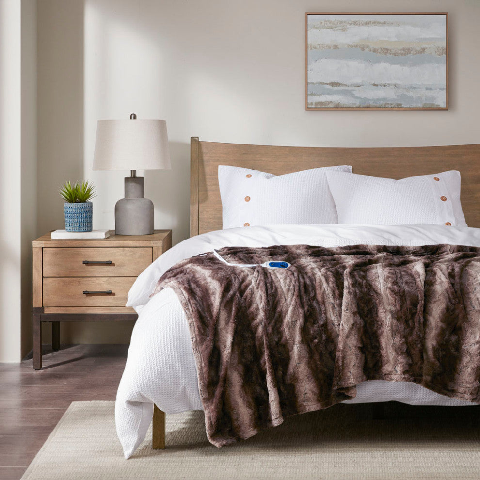 Beautyrest Zuri Oversized Faux Fur Heated Throw, Brown