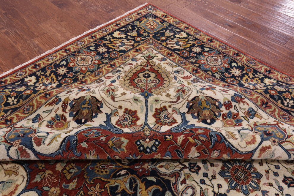 9' 9" X 13' 10" Persian Fine Serapi Hand-Knotted Wool Rug - Q14707