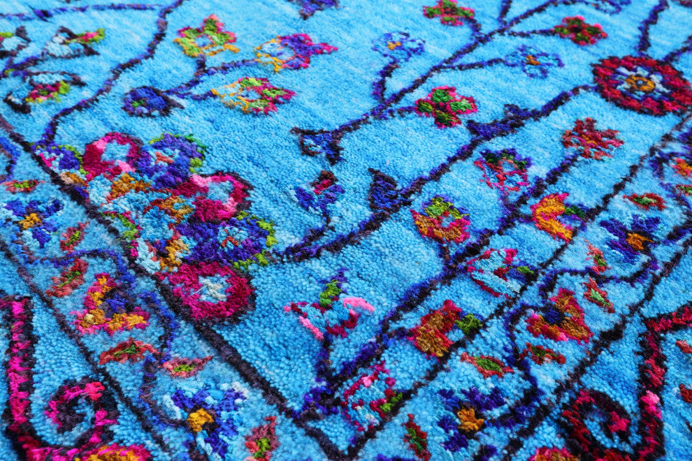 Persian Hand Knotted Wool & Silk Rug 6' 2" X 9' 2" - Q15792