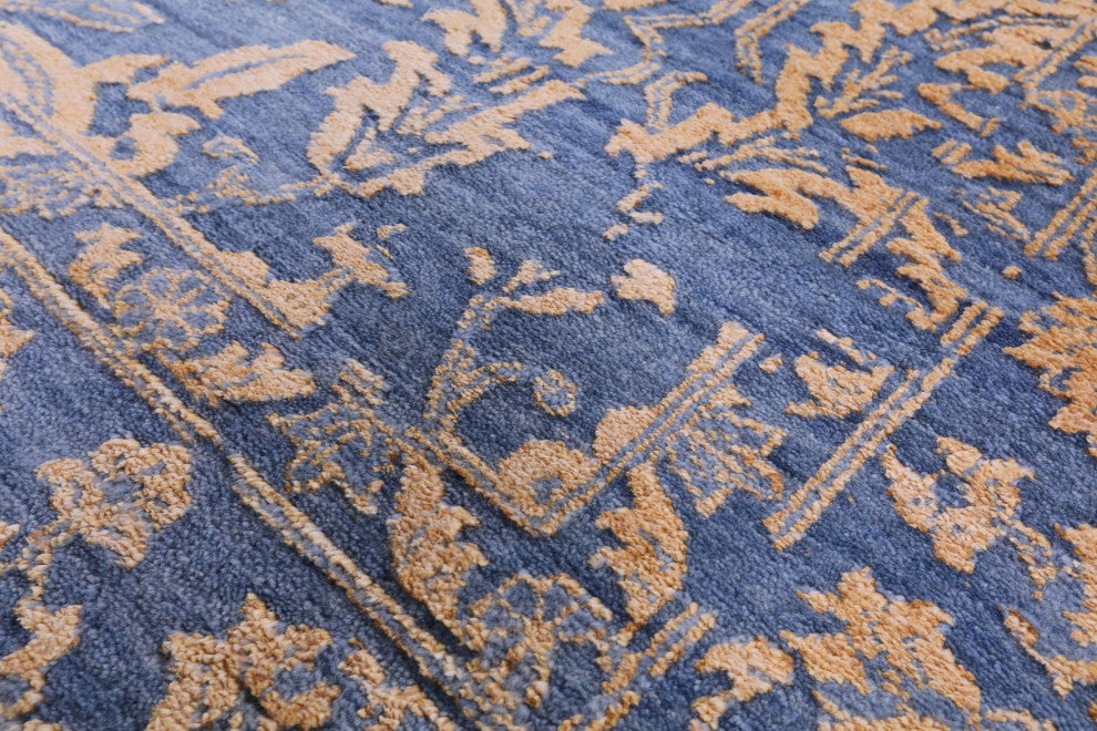 9' 0" X 11' 8" Persian Wool & Silk Handmade Rug - Q15757