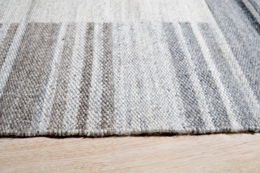 EORC Gray Hand Woven Wool And Viscose Reversible Flat Weave Durry Rug 4'x6'
