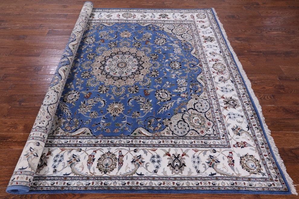 8' Square Persian Nain Wool & Silk Handmade Rug - Q13155