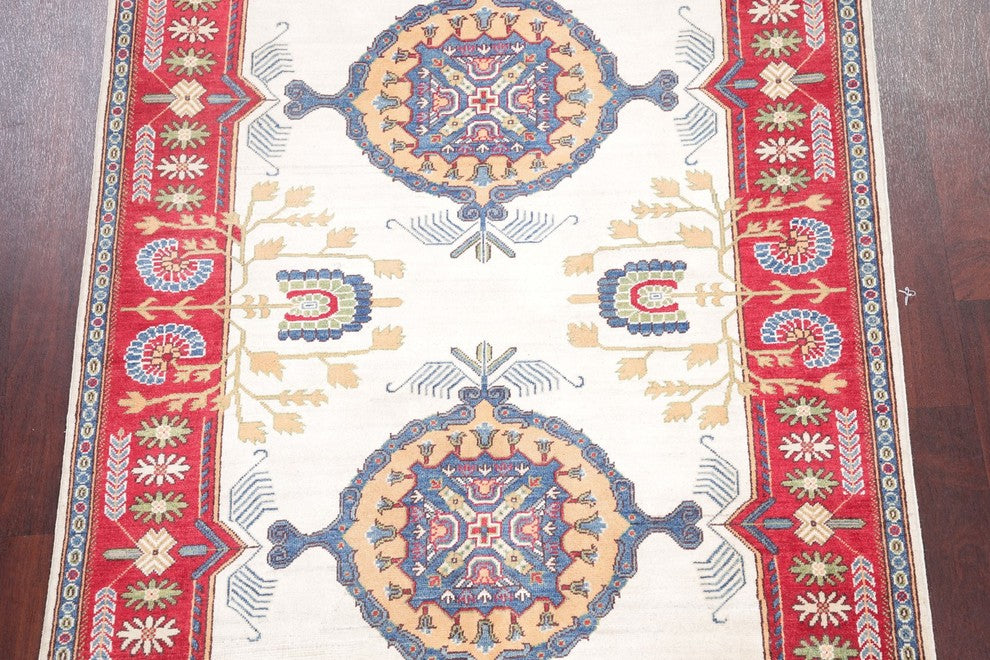 Hand-Knotted Traditional Kazak Pakistani Oriental Area Rug, Beige, 6'9"X5'0"