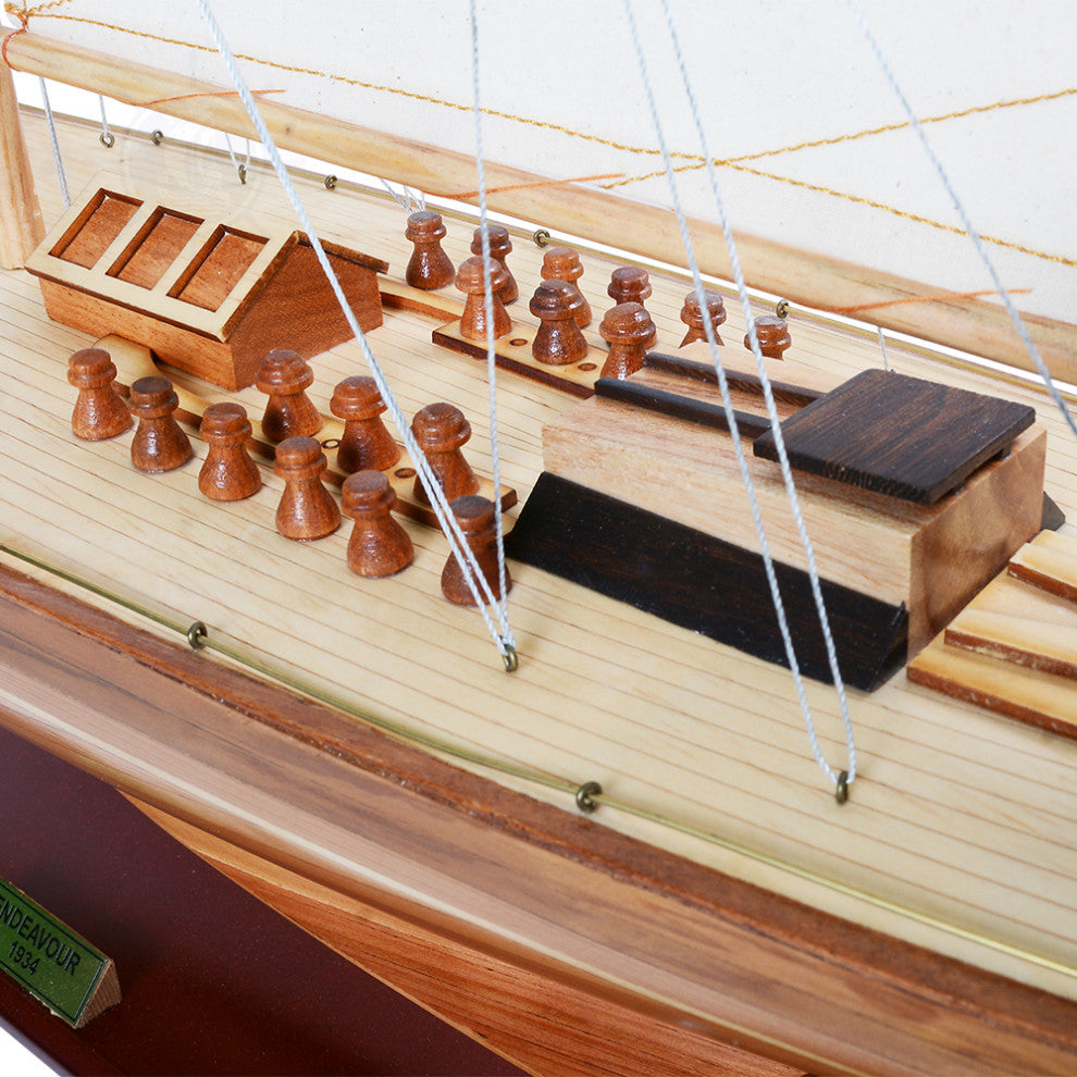 Endeavour 40 Boat Model Display