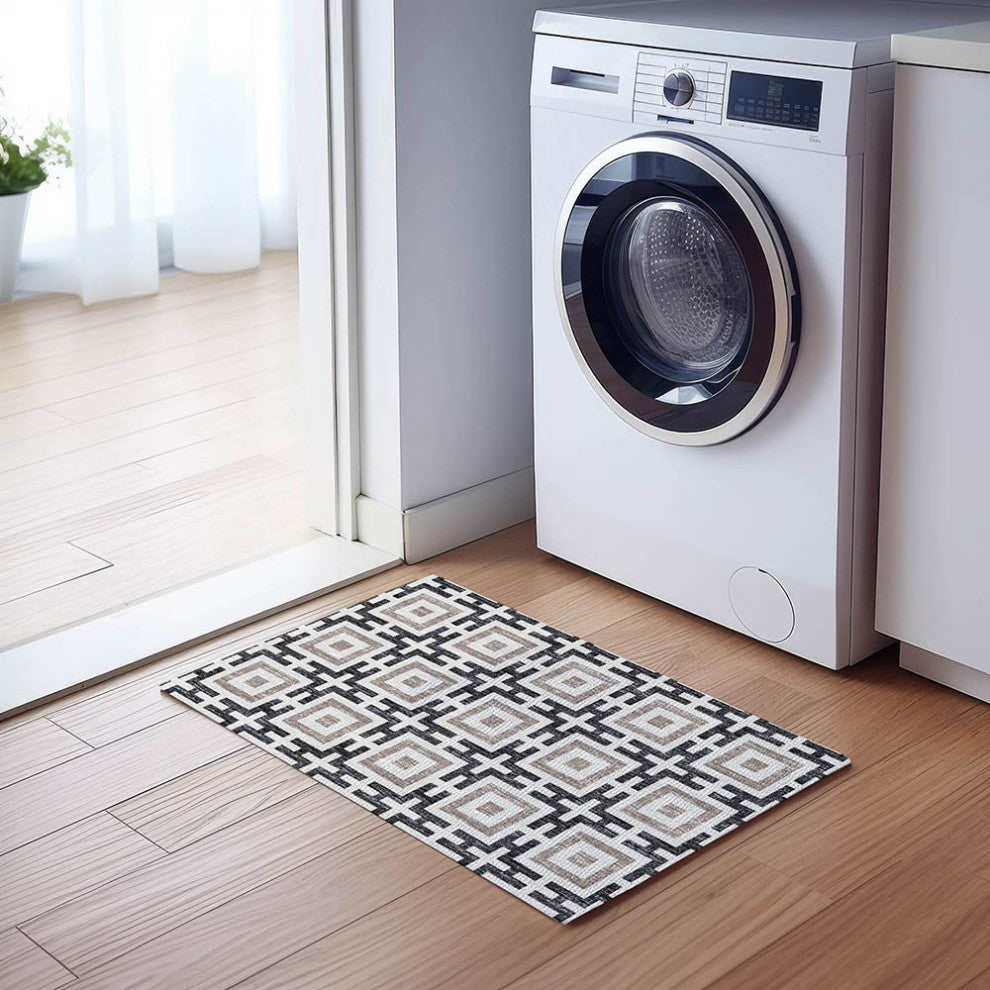 Indoor/Outdoor Marlo MO1 Black Machine Washable 1'8" x 2'6" Rug