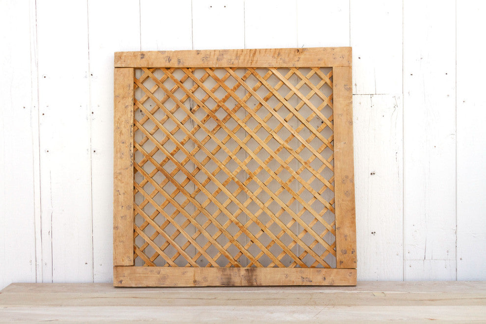 Daoli Rustic Wood Lattice Window