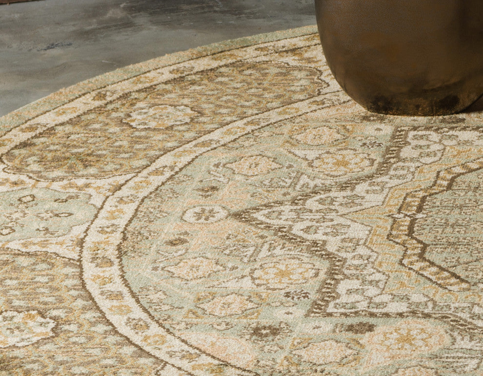 Unique Loom Light Green Hamilton Palace 3' 3 x 3' 3 Round Rug