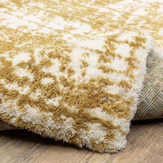 Greer Modern Distressed Etchings Gold/ Ivory Area Rug, 5'3" x 7'6"