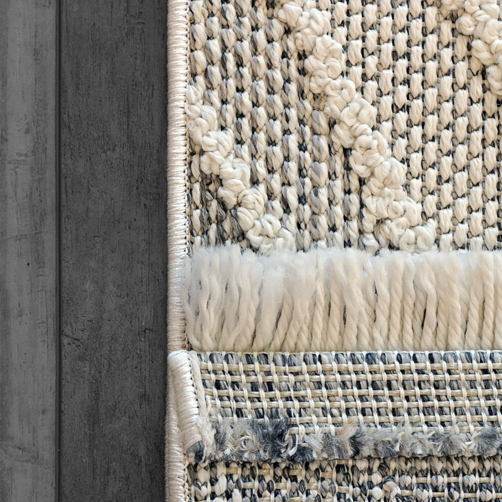 Dynamic Rugs Seville Polypropylene Machine-Made Area Rug, 7.10x10'