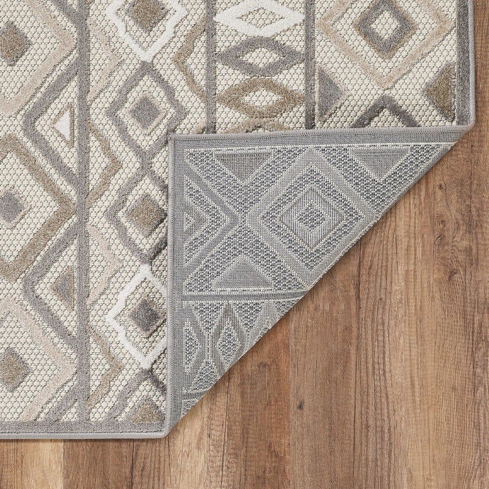 8"x10" Gray Ivory Aztec Pattern Indoor Outdoor Area Rug