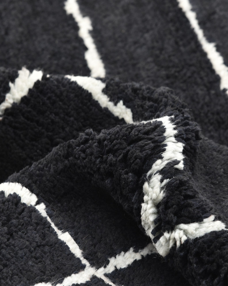 Paris, Handmade Area Rug - 3'0"x5'0", 3 X 5