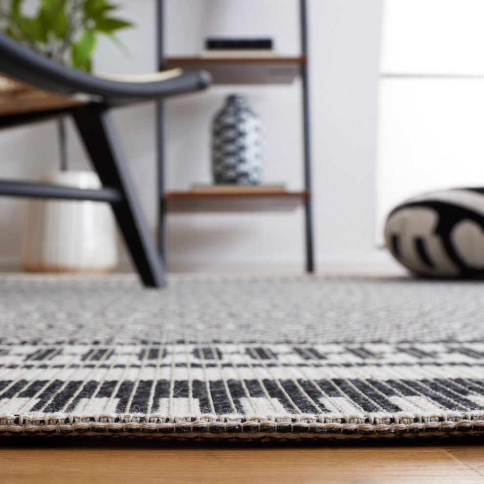 Safavieh Augustine Collection, AGT505 Rug