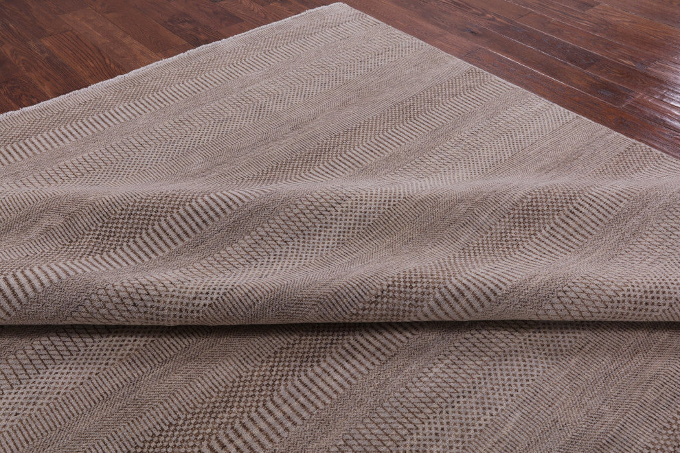9' 1" X 11' 10" Savannah Gabbeh Hand-Knotted Wool and Silk Rug Q8434
