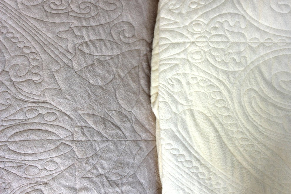 Super Soft Plush Solid Paisley Magic Carpet Quilt Set, Beige, Twin