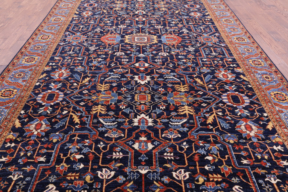 8' 11" X 17' 6" Hand Knotted Persian Fine Serapi Rug - Q12872