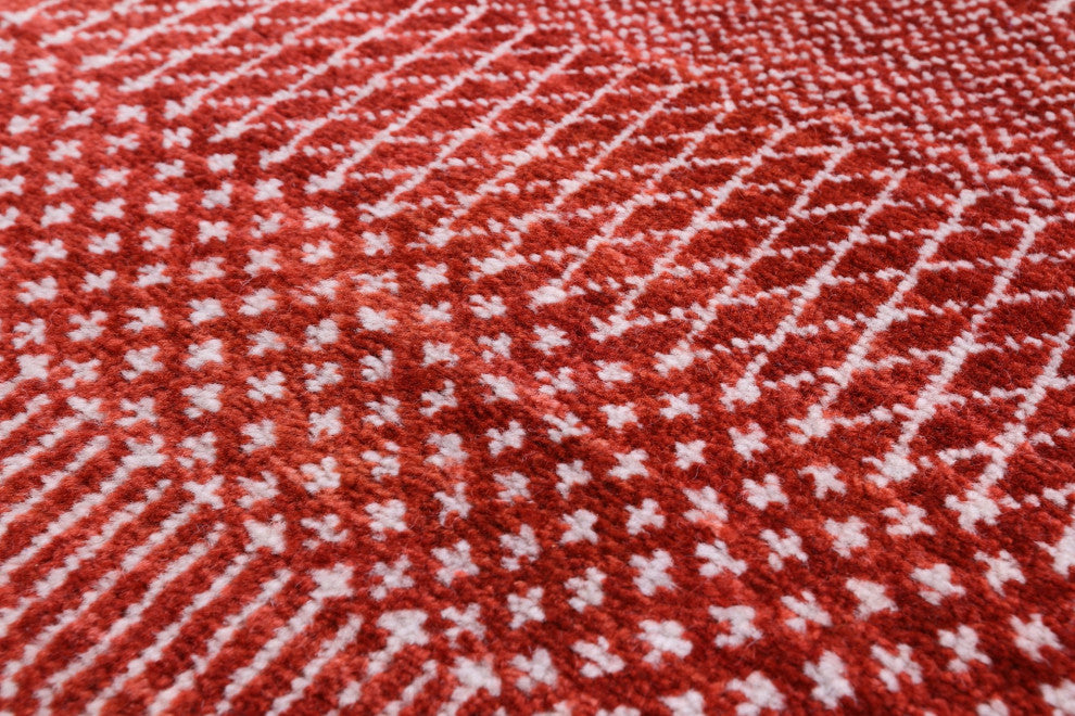 2' 6" X 8' 0" Runner Savannah Grass Hand-Knotted Wool and Silk Rug Q11945
