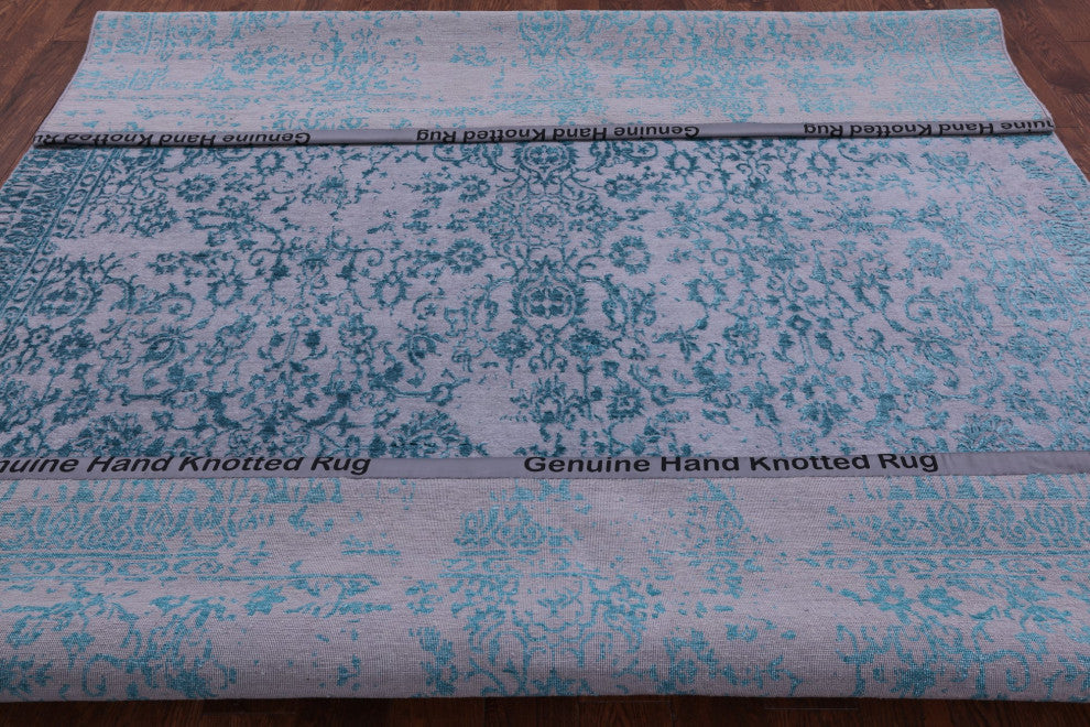 8' 1" X 10' 2" Persian Wool and Silk Hand-Knotted Rug Q6241