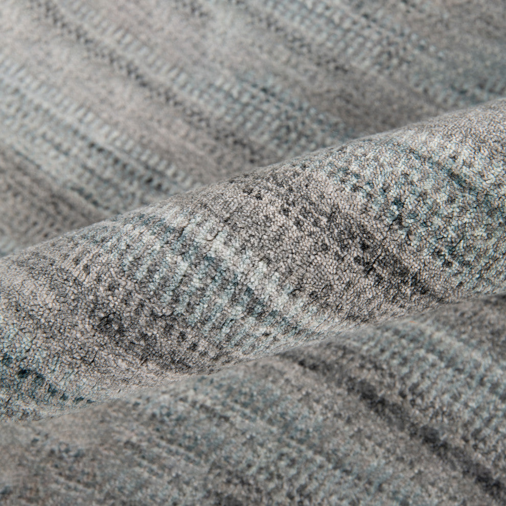 Rufina Handmade Wool Blend Area Rug, Gray/Blue, 5'x8'
