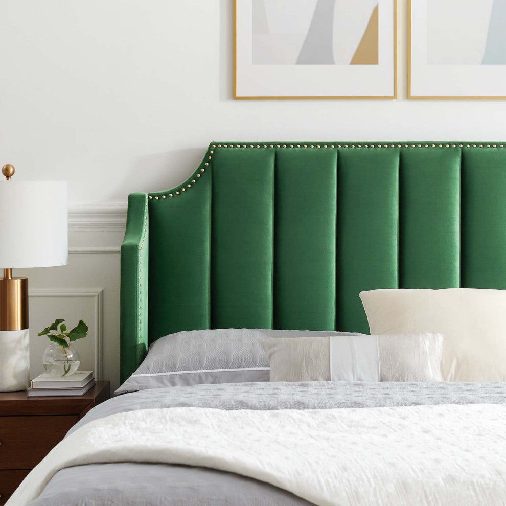 Daniella Performance Velvet Queen Platform Bed Emerald
