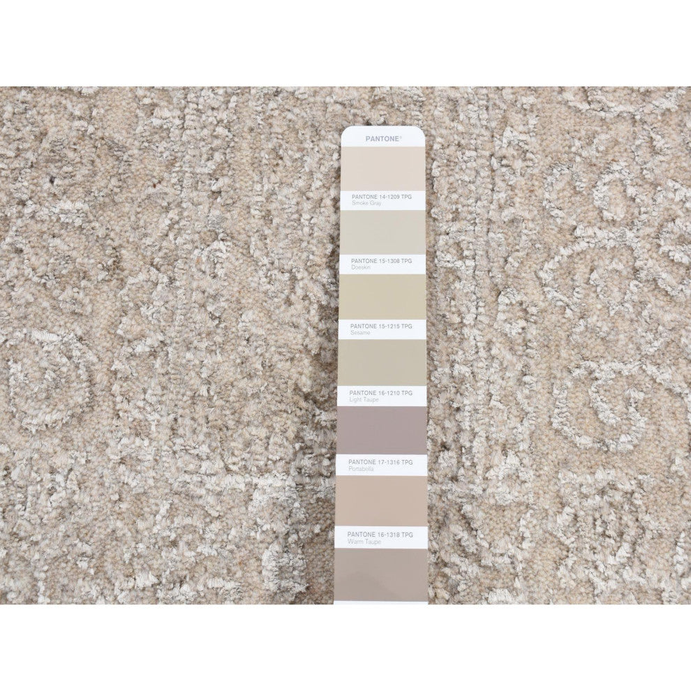 Parchment White Wool and Silk Fine Jacquard Hand Loomed Runner Rug 2'5"x10'